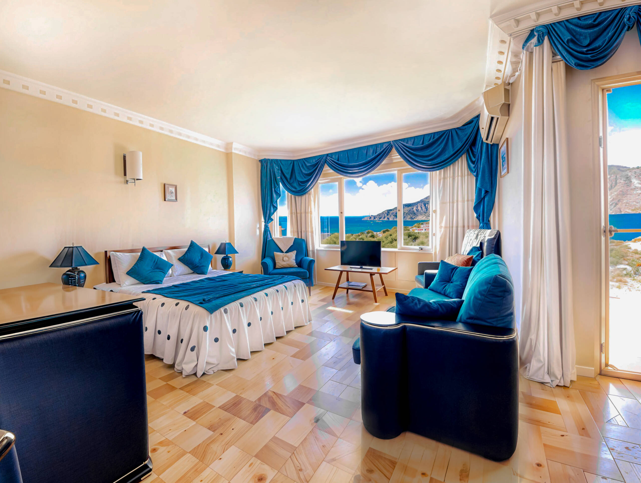 Deniz Mavi Suit